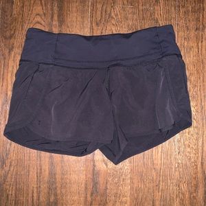 lulu lemon shorts!